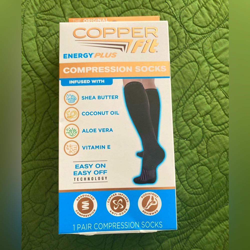 NWT Copper Fit Energy Plus Compression Socks